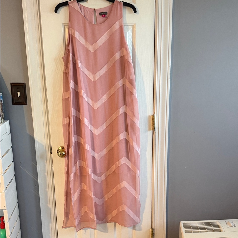 NWT Vince Camuto Pink Chevron Sleeveless Dress Size Medium